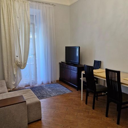 Затишна Квартира На Майдані Незалежності Κίεβο Εξωτερικό φωτογραφία